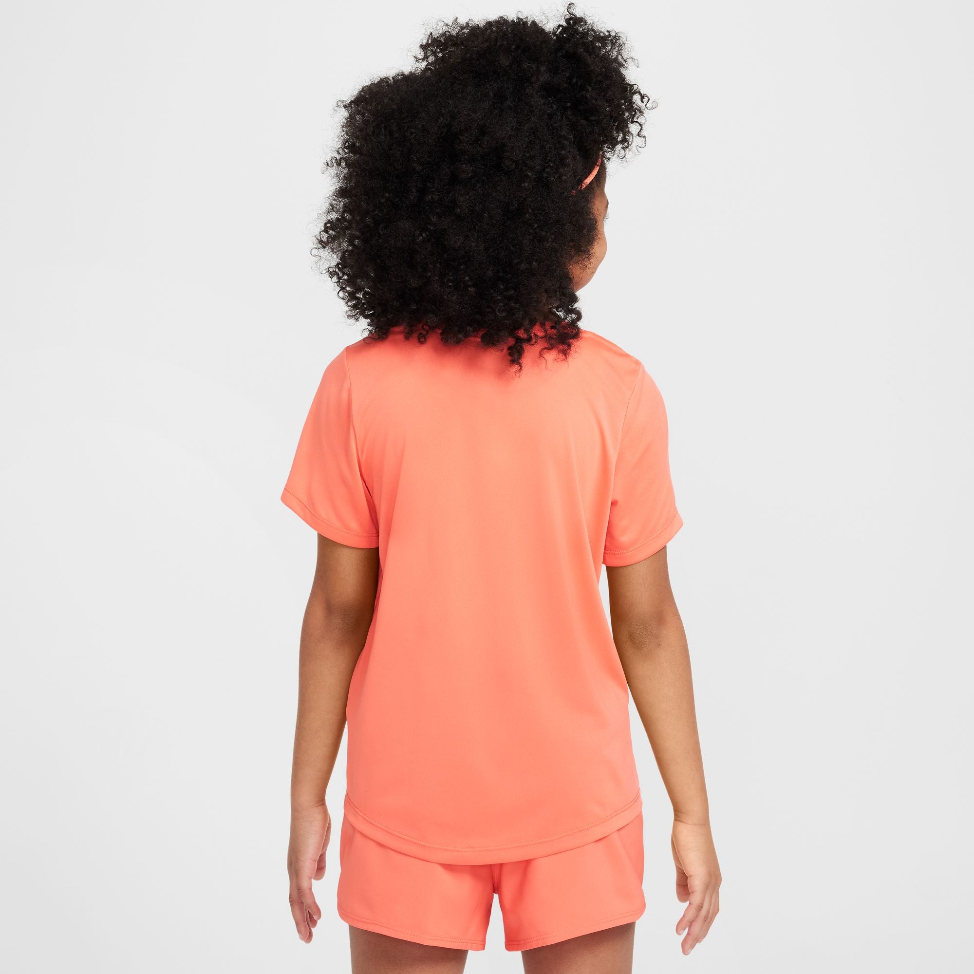 NIKE G NK DF ONE STD SS TOP HBR Pullover & Fleece NIKE