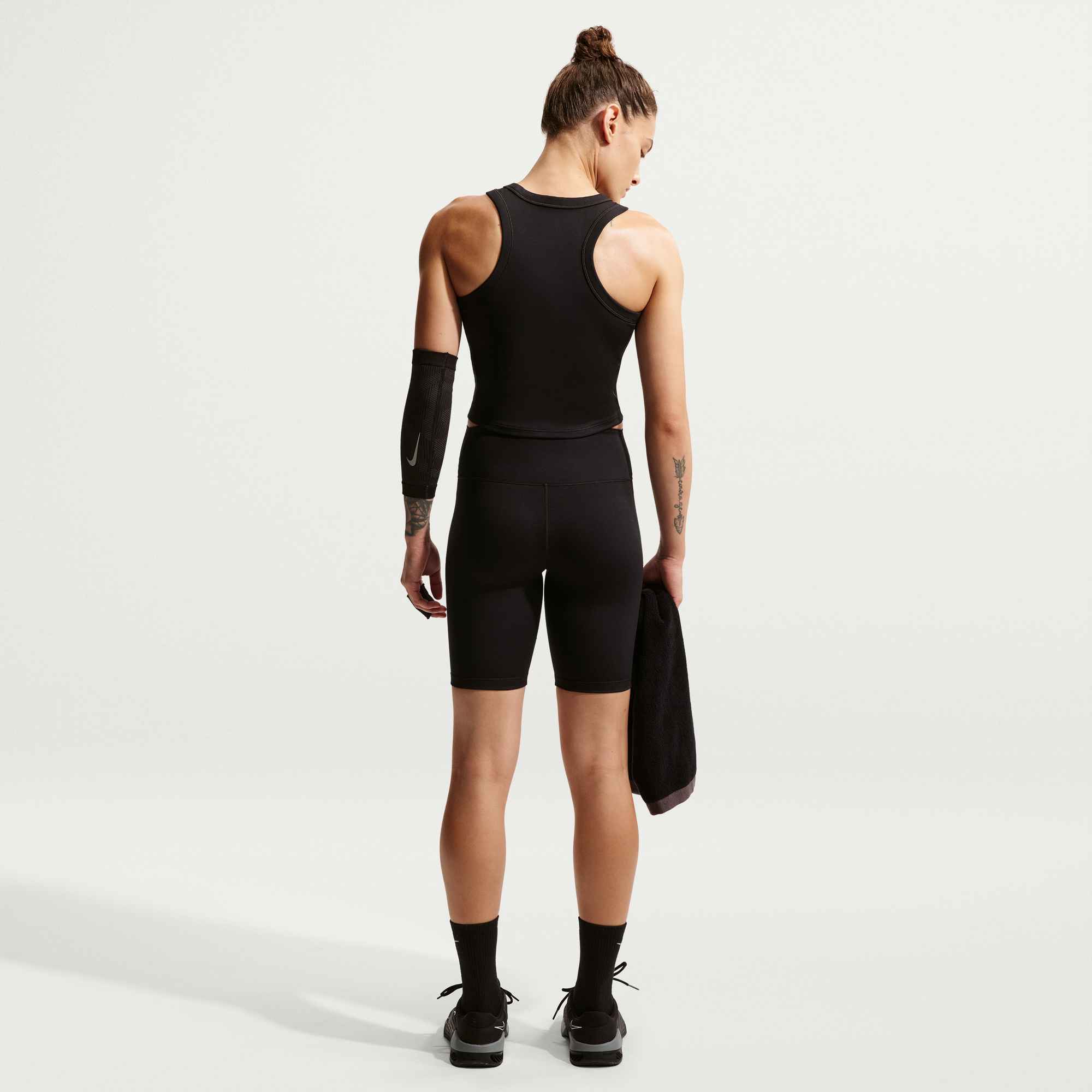 NIKE W NK DF ONE HR 8 SHRT USEAM Trainingshosen & Jogginghosen NIKE
