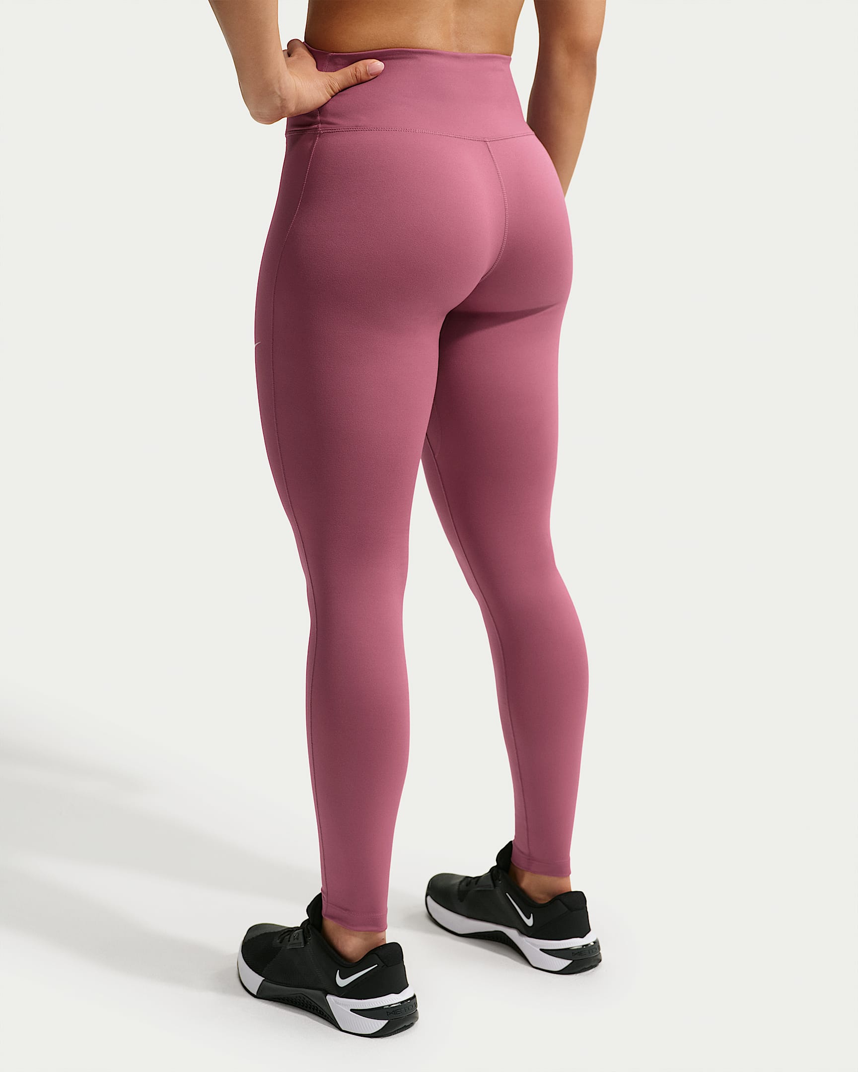 NIKE W NK DF ONE HR TIGHT USEAM Trainingshosen & Jogginghosen NIKE
