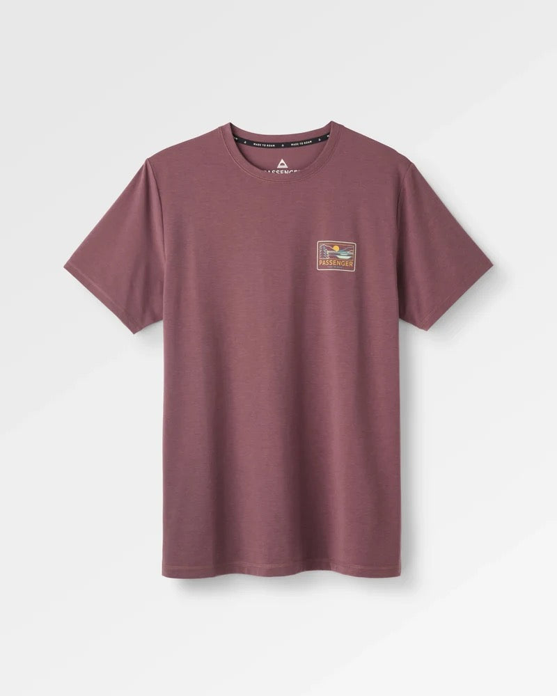 PASSENGER Roamer Men's Recycled Active T-Shirt