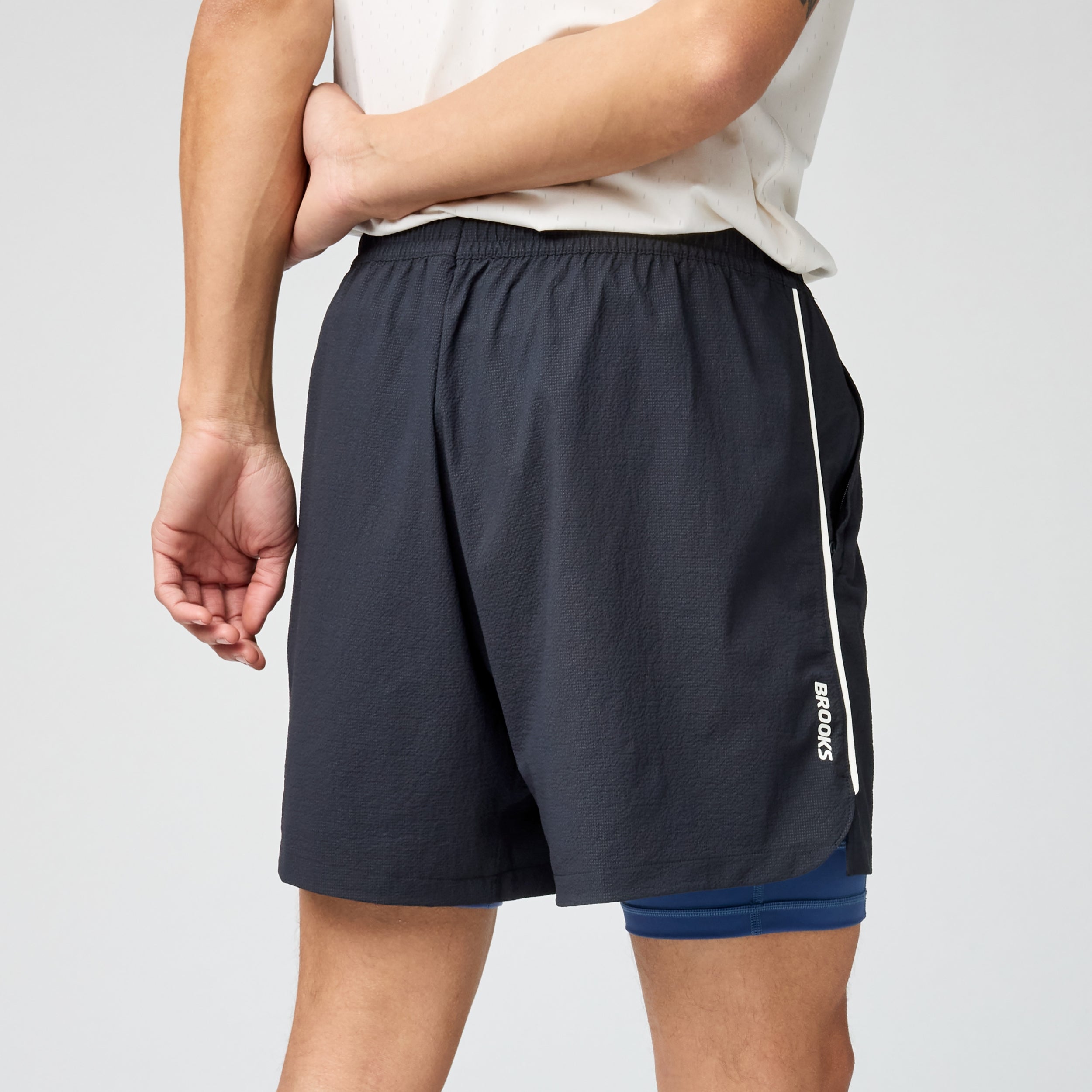 BROOKS Movement Short BROOKS