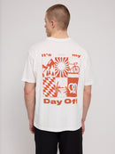 MAZINE Day Off Back Print T-Shirt Freizeitshirts /-hemden MAZINE