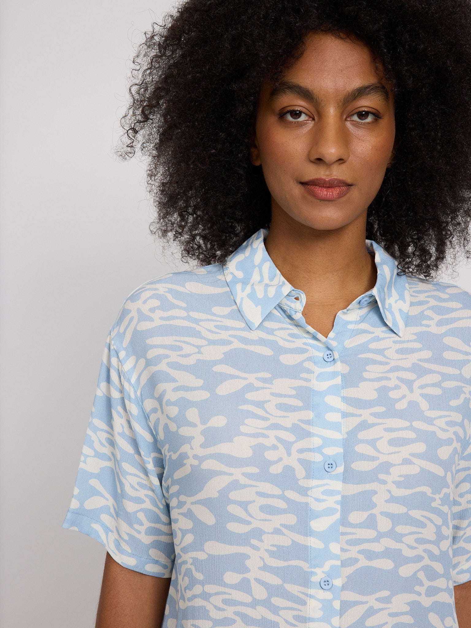 MAZINE Printed Short Sleeve Crinkle Shirt Freizeitshirts /-blusen MAZINE