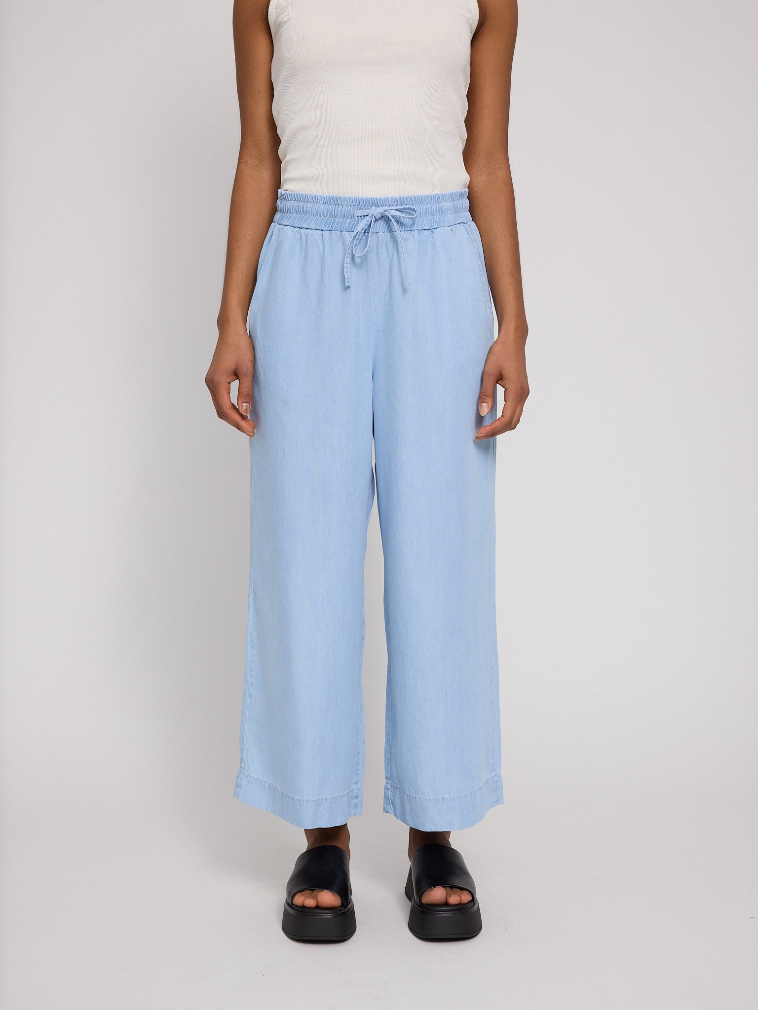 MAZINE Wide Leg Tencel Pants Elastic Freizeithosen MAZINE 104 Light blue XS