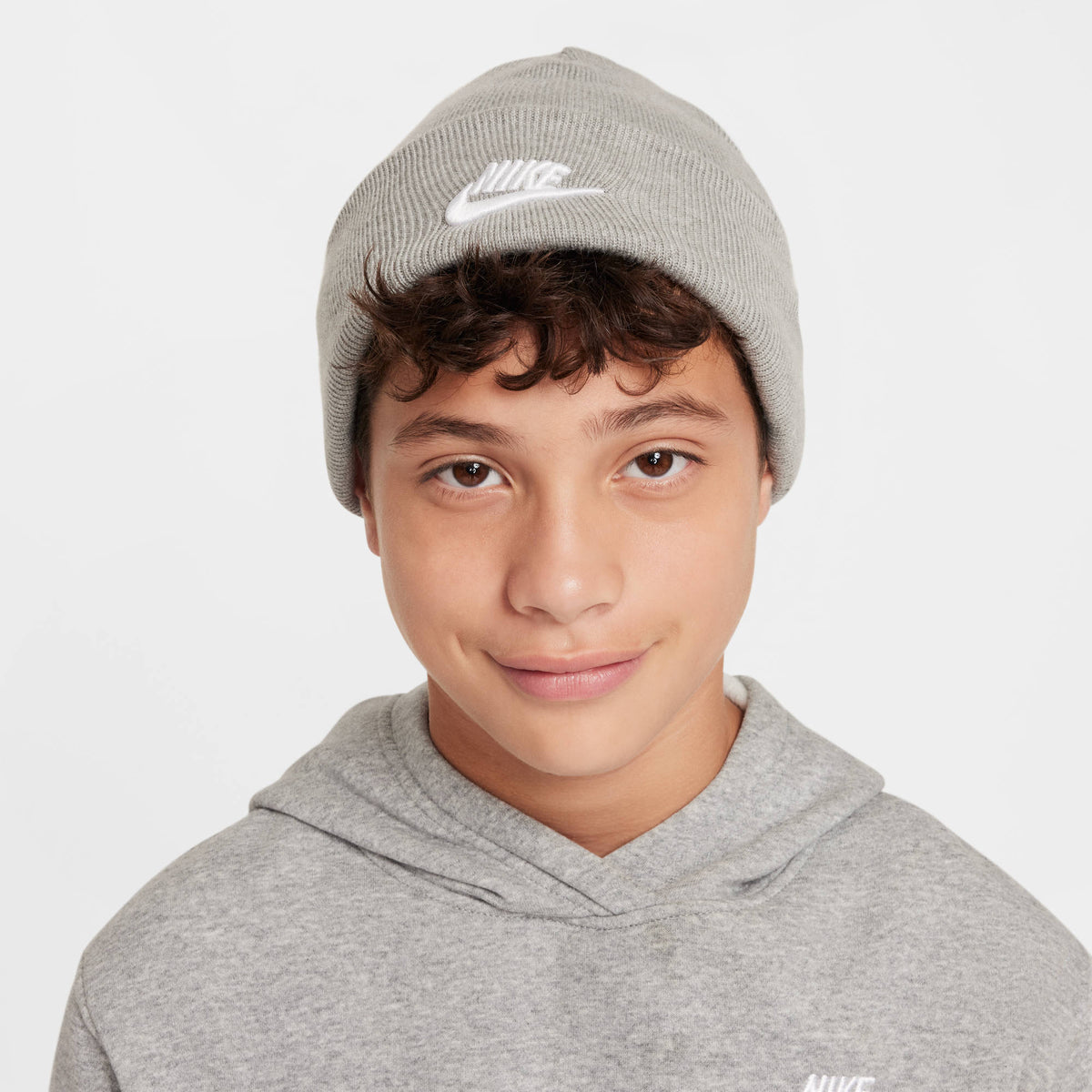 NIKE K NK PEAK BEANIE TC FUT Caps NIKE DK GREY HEATHER/WHITE -