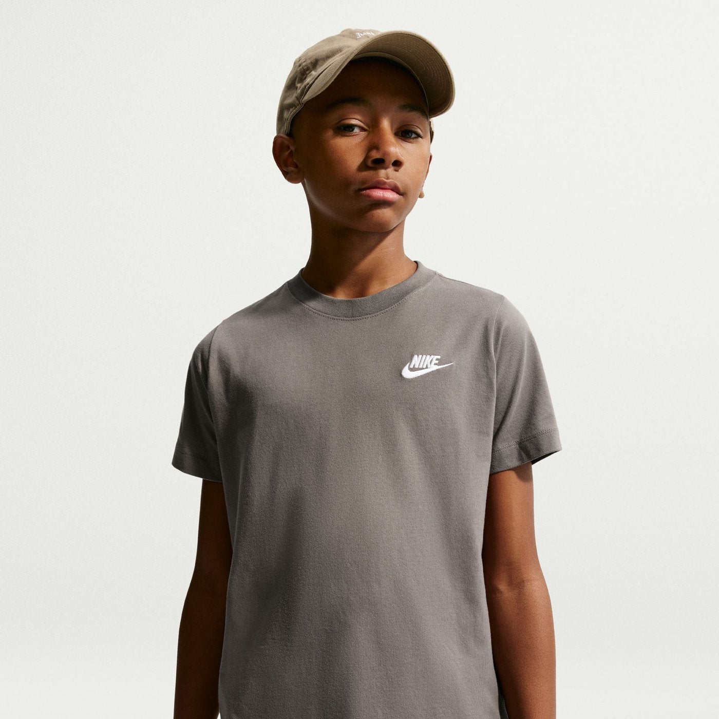 NIKE K NSW TEE EMB FUTURA LBR Freizeitshirts /-hemden NIKE