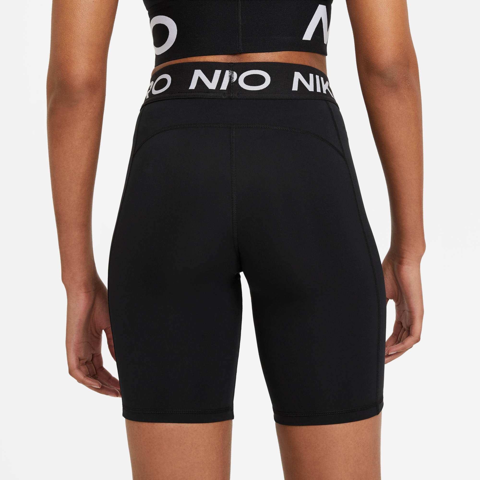 NIKE W NP 365 SHORT 8IN 010 BLACK/WHITE Trainingshosen & Jogginghosen NIKE