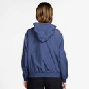NIKE W NSW ESSNTL UV WVN JKT HD Trainingsjacken NIKE