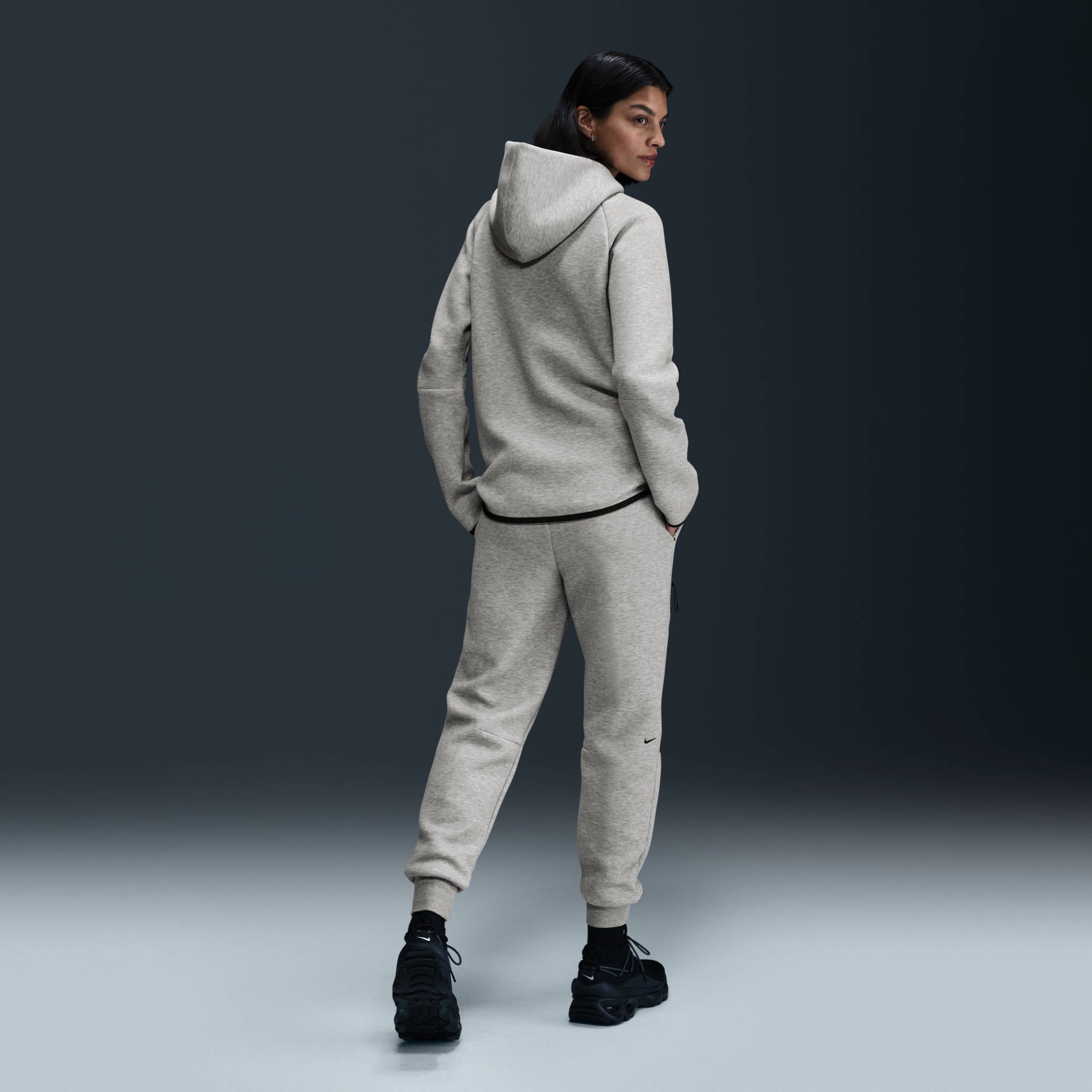 NIKE W NSW TCH FLC MR JGGER 2 Trainingshosen & Jogginghosen NIKE