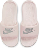 NIKE W NIKE VICTORI ONE SLIDE Badeschuhe & FlipFlops NIKE