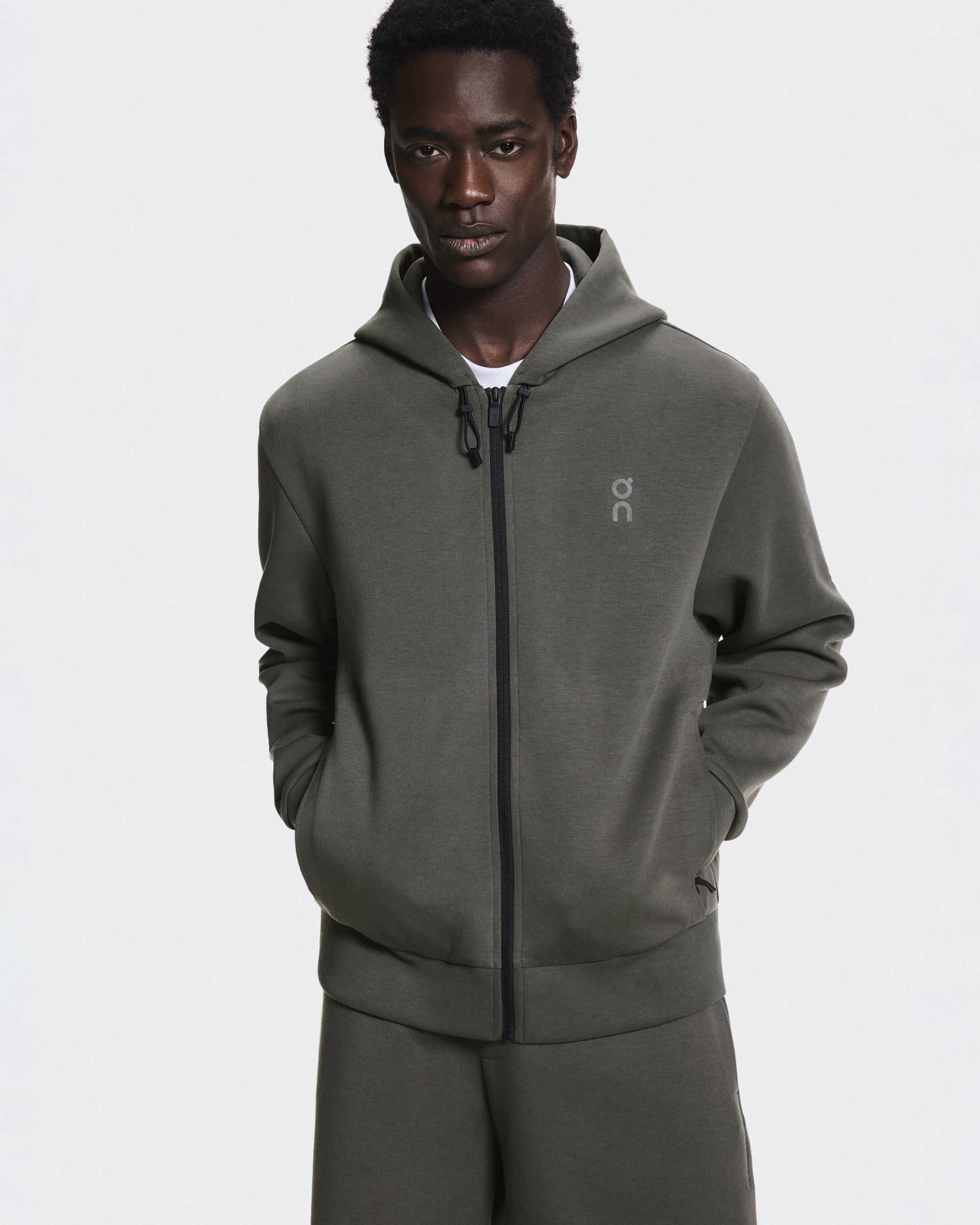 ON Focus Tech Zip Hoodie Fußballoberteile ON